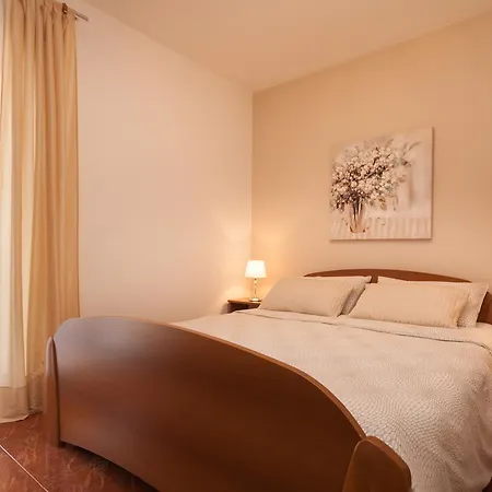 Apartments Alice Rovinj Exterior photo