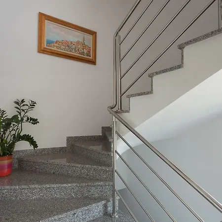 Apartments Alice Rovinj Exterior photo