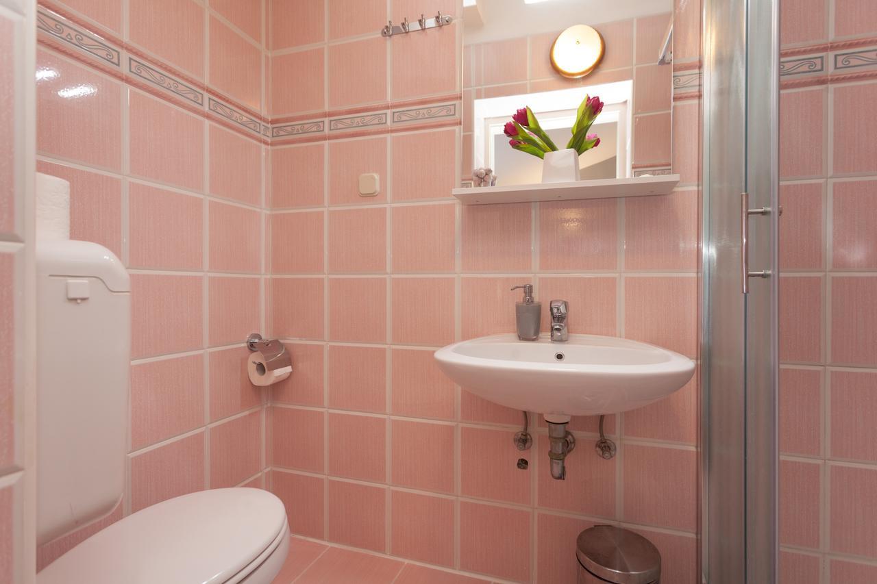 Alice Apartment *
